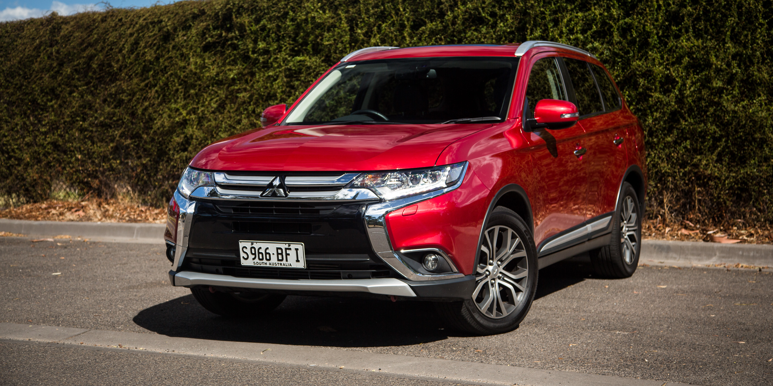 Mitsubishi outlander exceed review