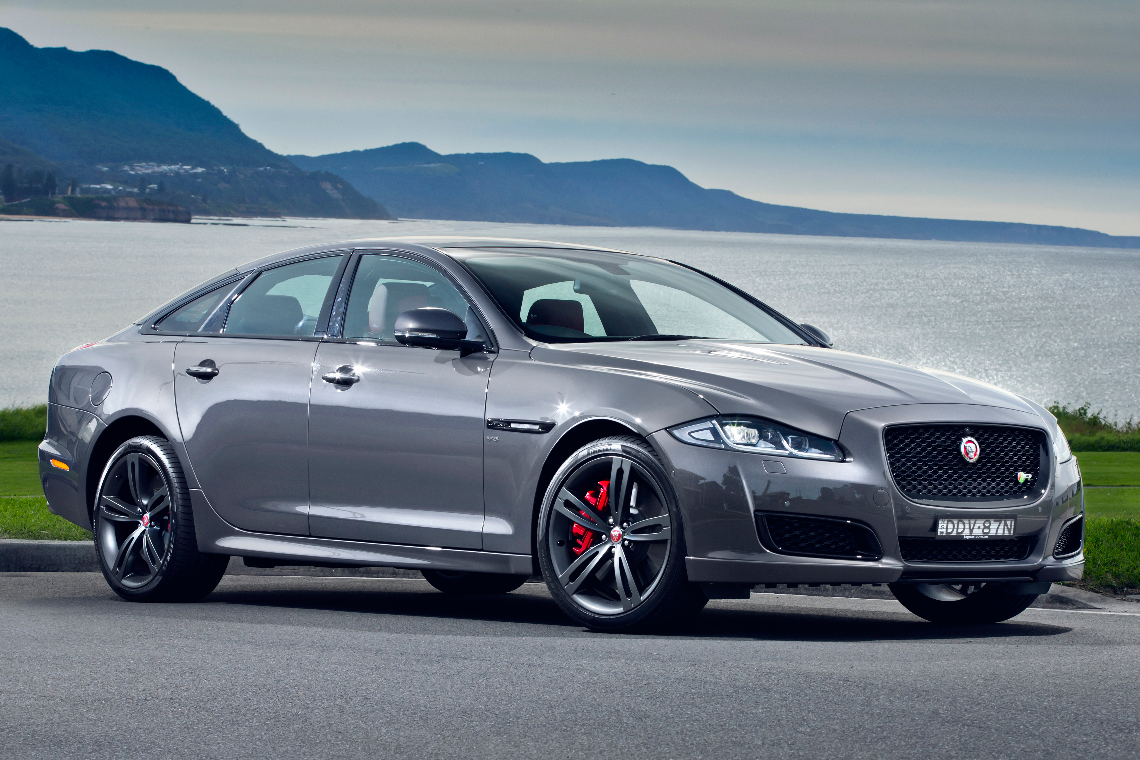 2016 Jaguar XJR