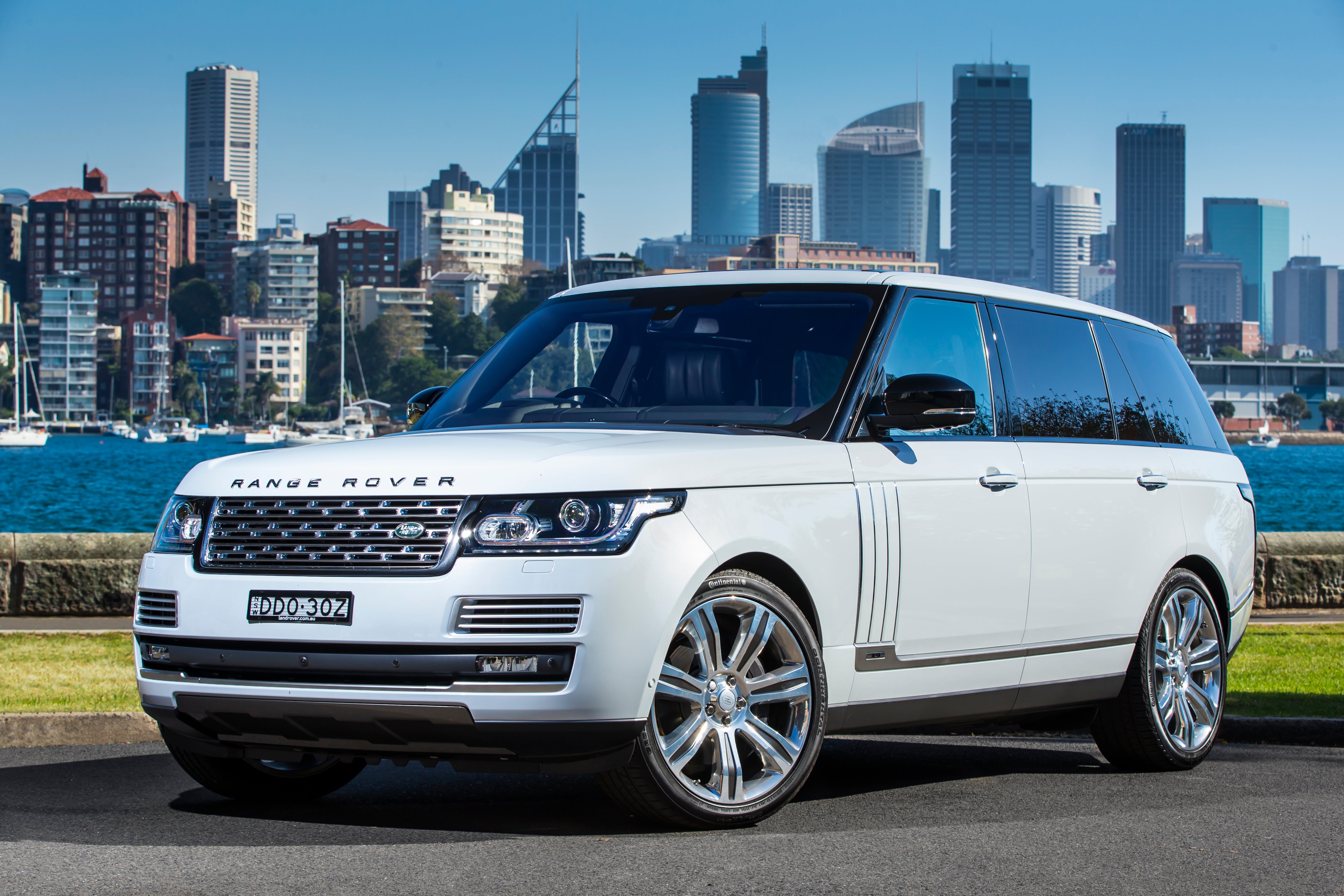 who makes range rover vehicles        <h3 class=