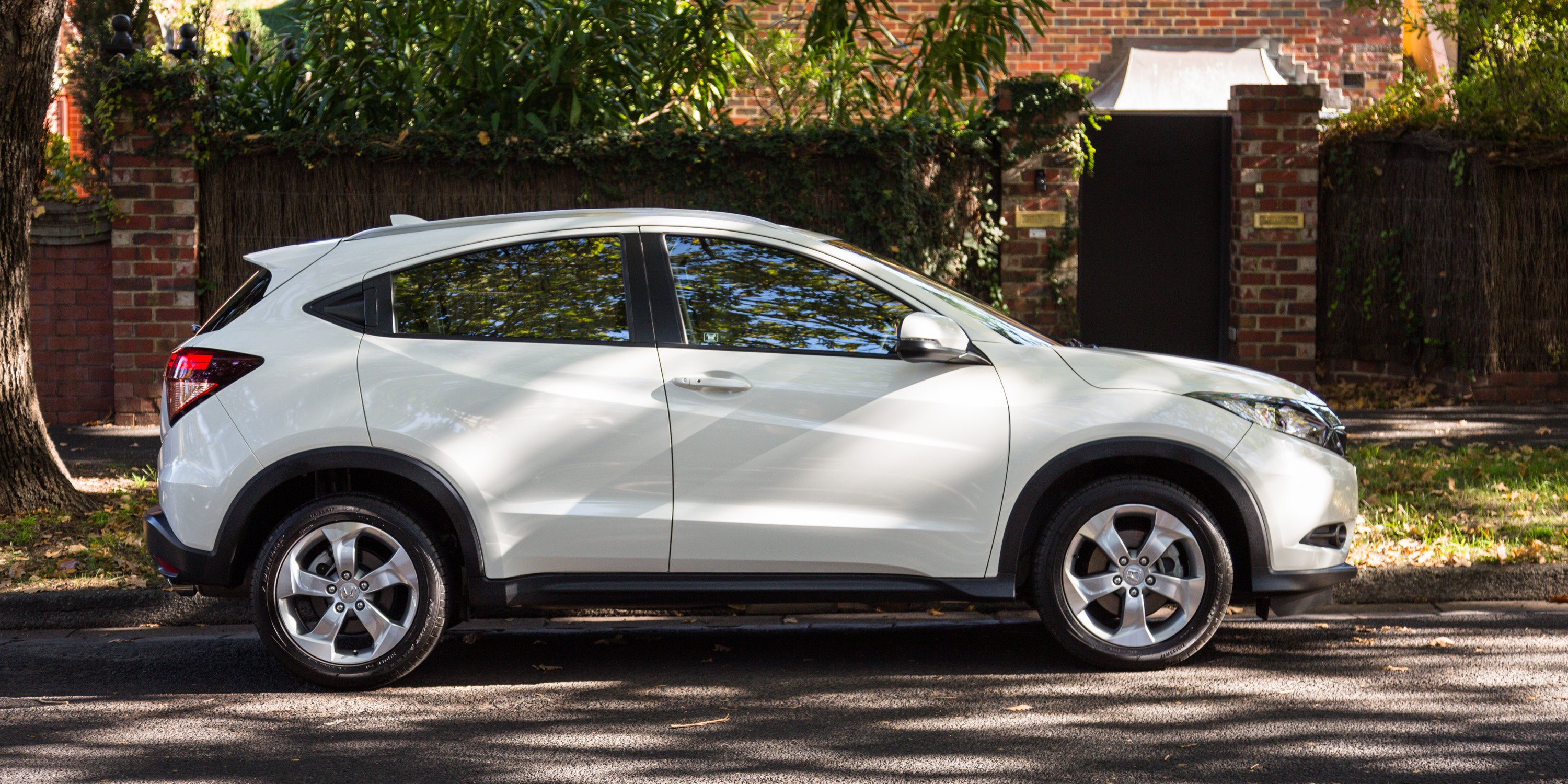 2016 honda hrv vti s 33