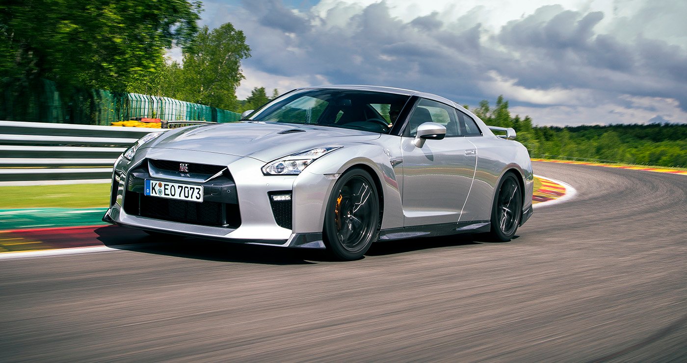 2016 nissan_gtr nissan_gt_r 47