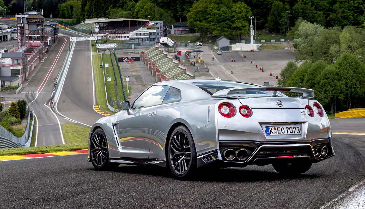 Golf R Specs >> 2017 Nissan GT-R Review - photos | CarAdvice Golf R Specs >> 2017 Nissan GT-R Review - photos | CarAdvice