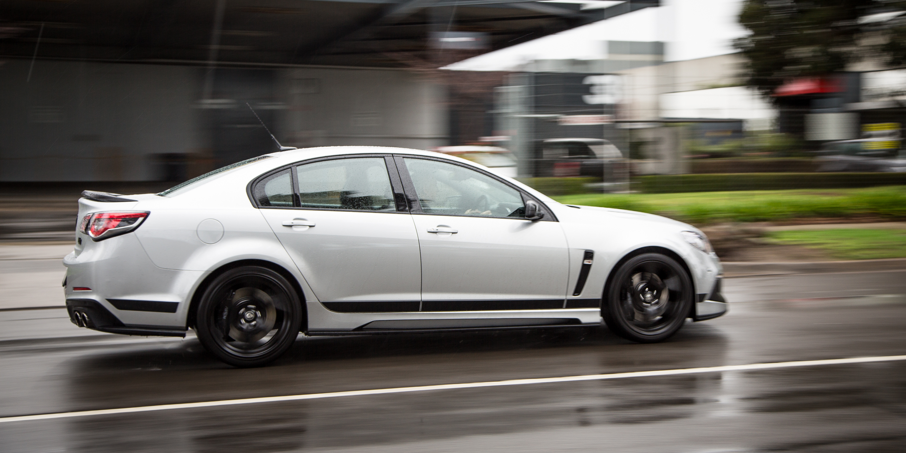 2016 HSV Clubsport R8 SV Black Review | CarAdvice