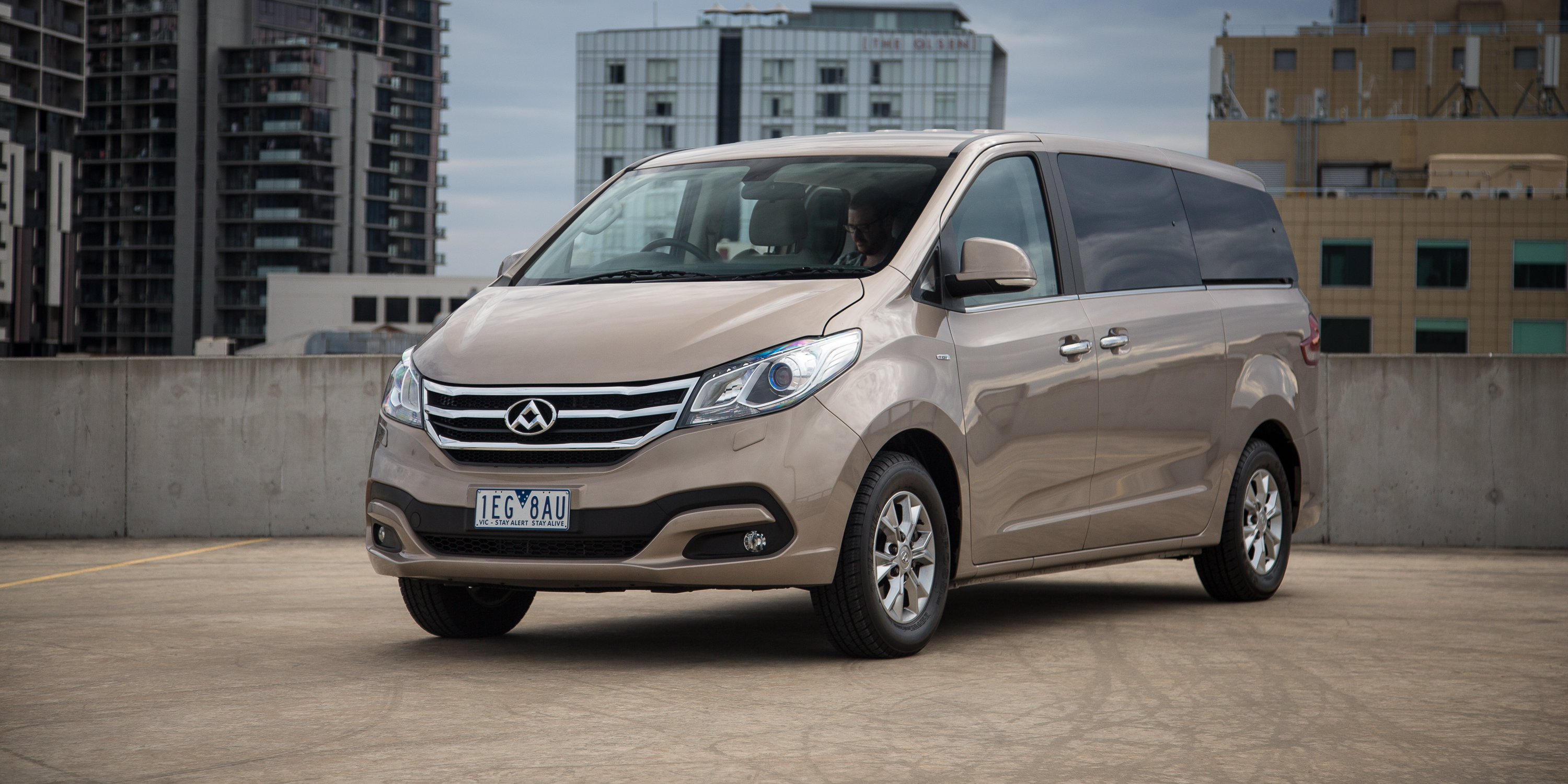 2016-ldv-g10-nine-seater-review-photos-caradvice