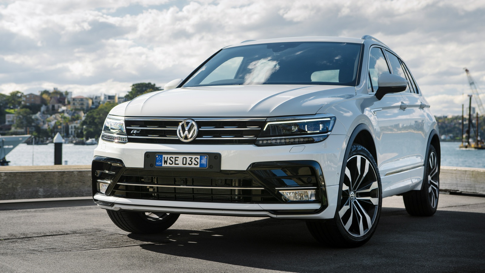 2017 Volkswagen Tiguan Highline R Line_41