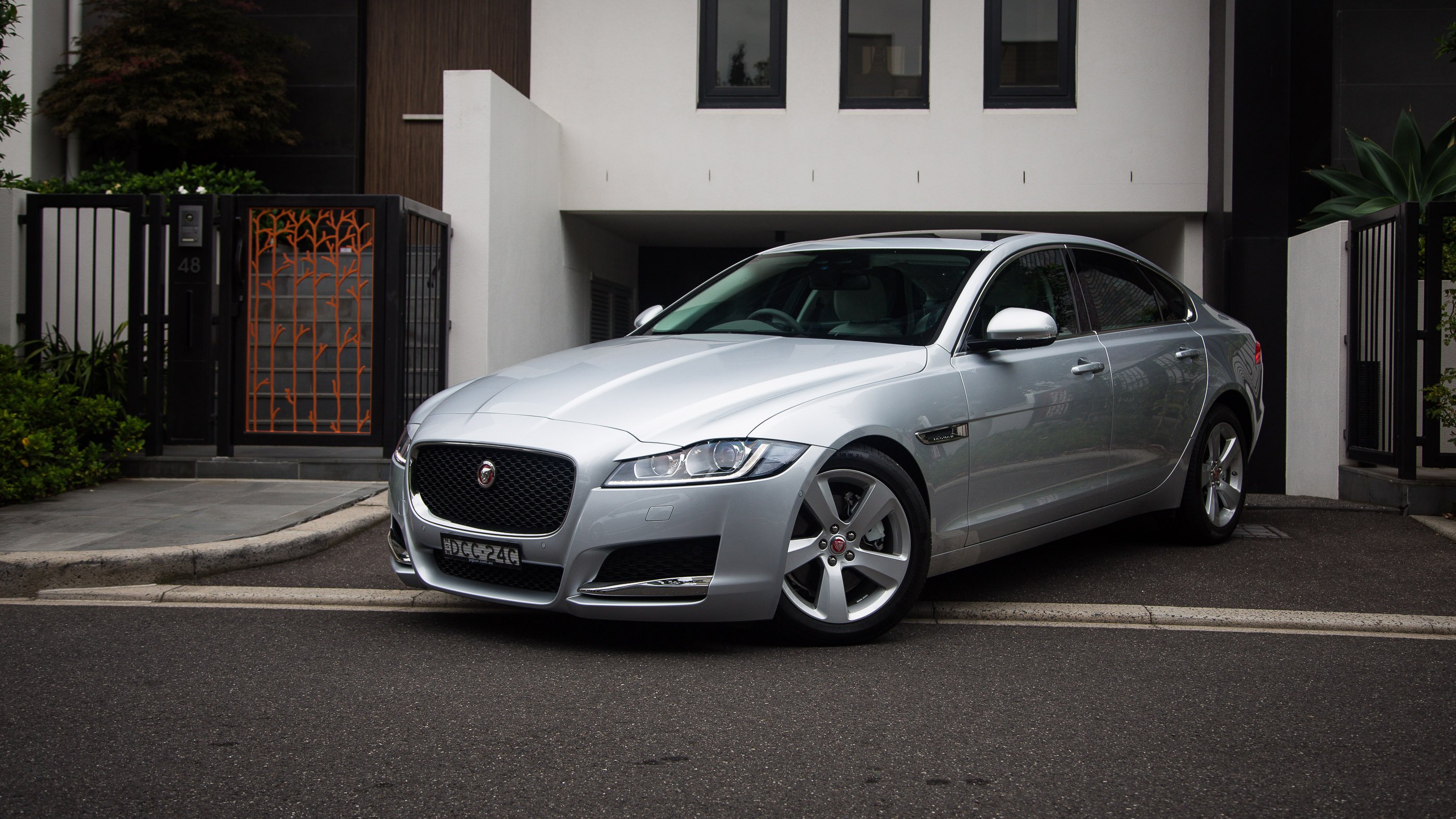 2016 jaguar xf 20d prestige 03