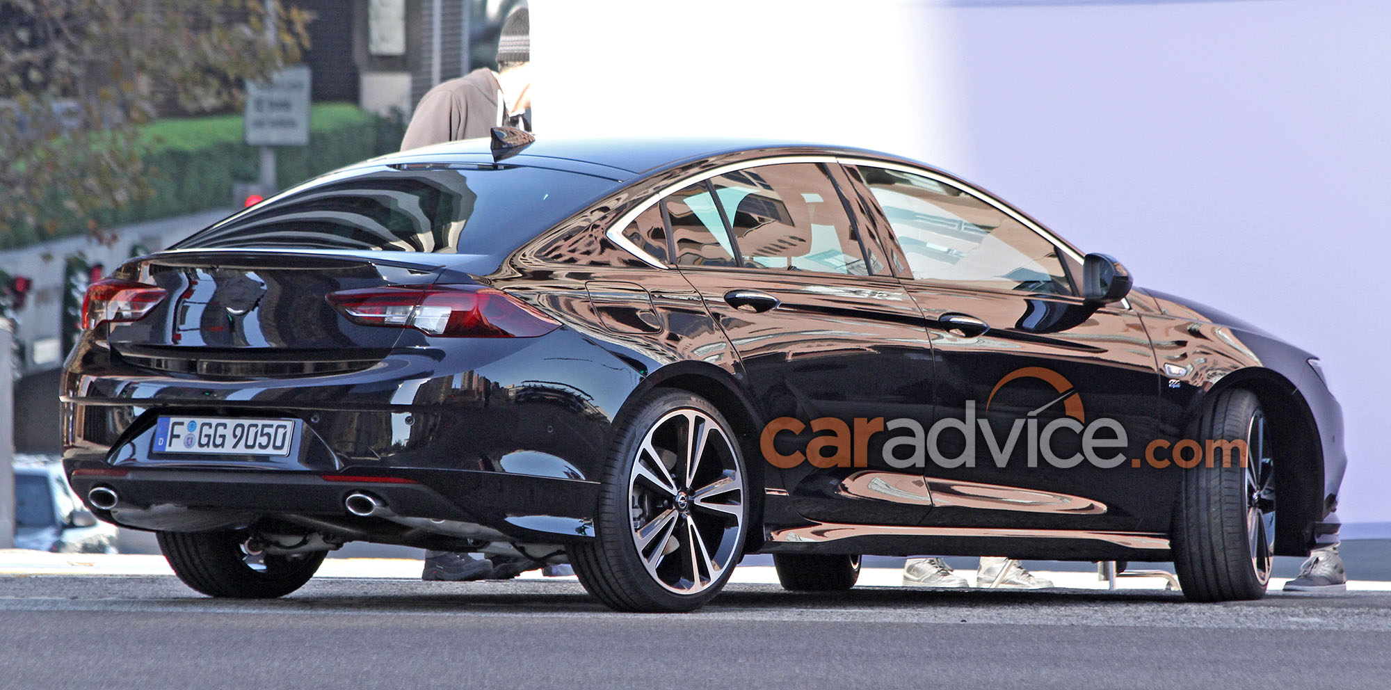 2016 Honda Civic Type R Price >> 2018 Holden Commodore liftback and wagon revealed in ... 2016 Honda Civic Type R Price >> 2018 Holden Commodore liftback and wagon revealed in ...