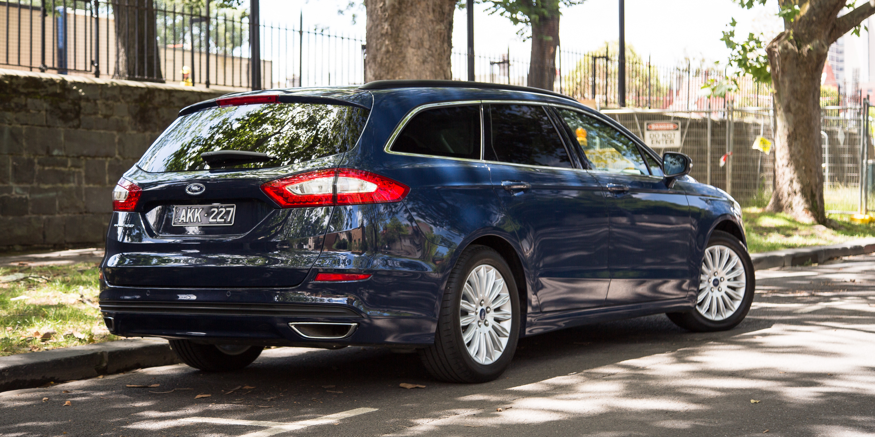 2017 ford mondeo trend wagon 33