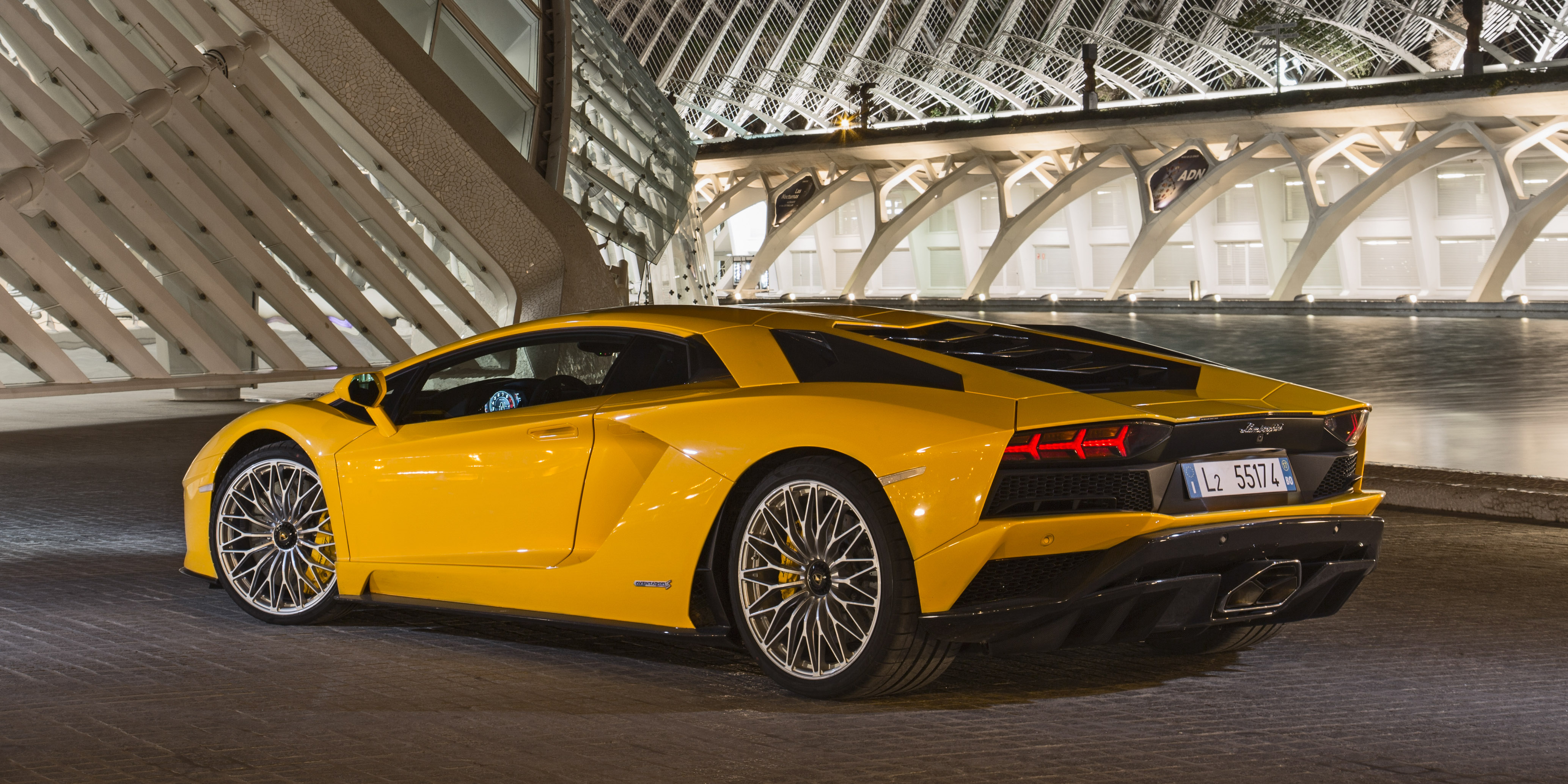 2017 lamborghini aventador s 22