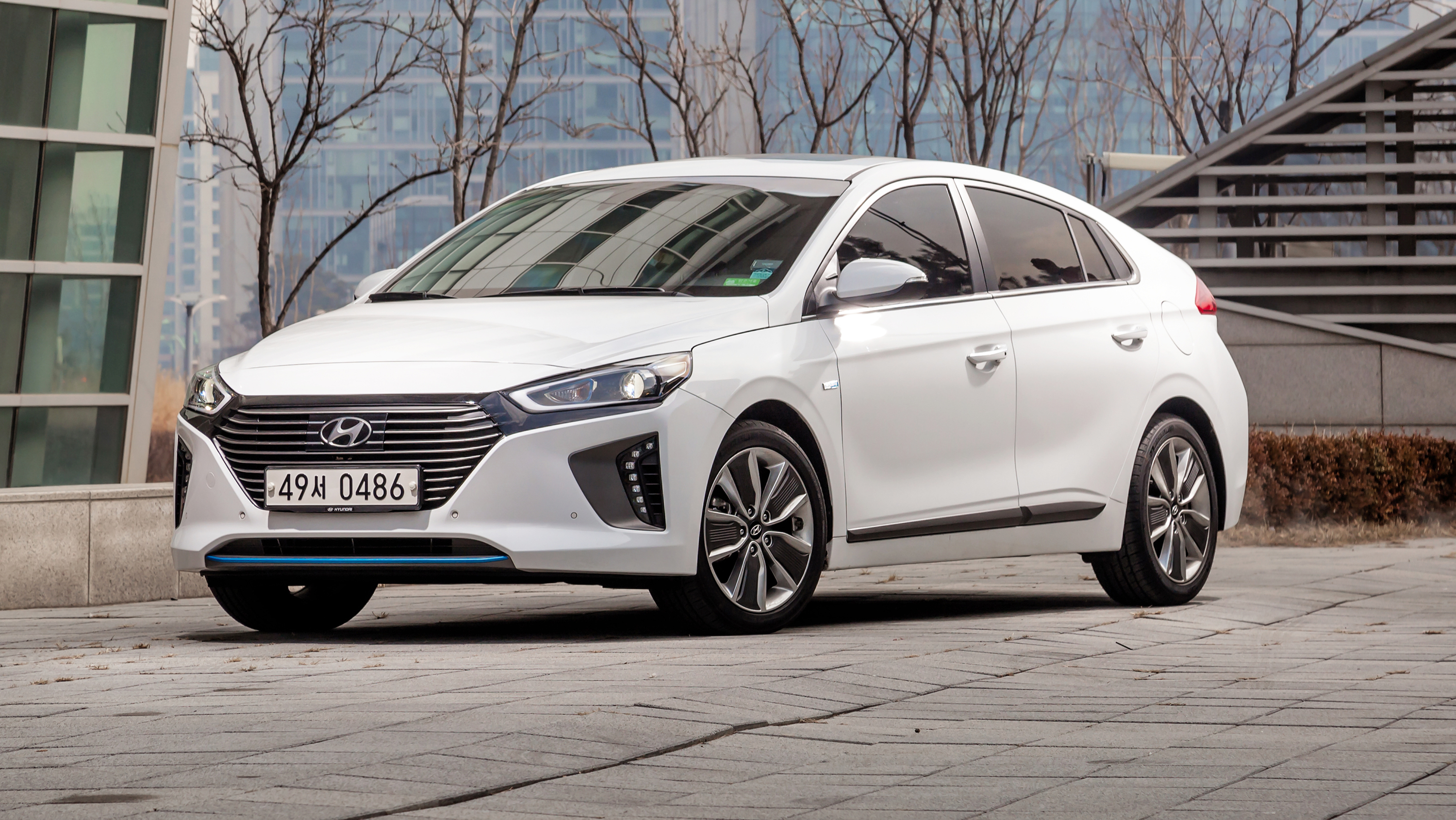 2017 Hyundai Ioniq review | CarAdvice