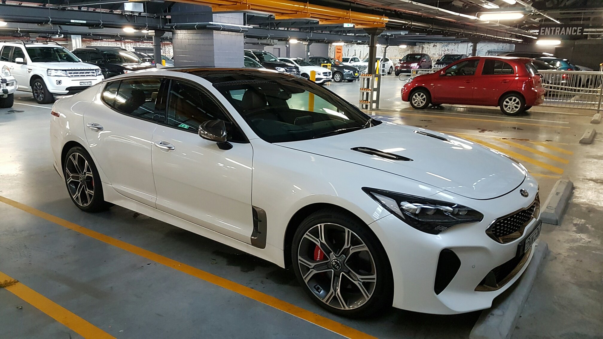 2017 Kia Stinger GT spied testing in Sydney - Photos (1 of 4)