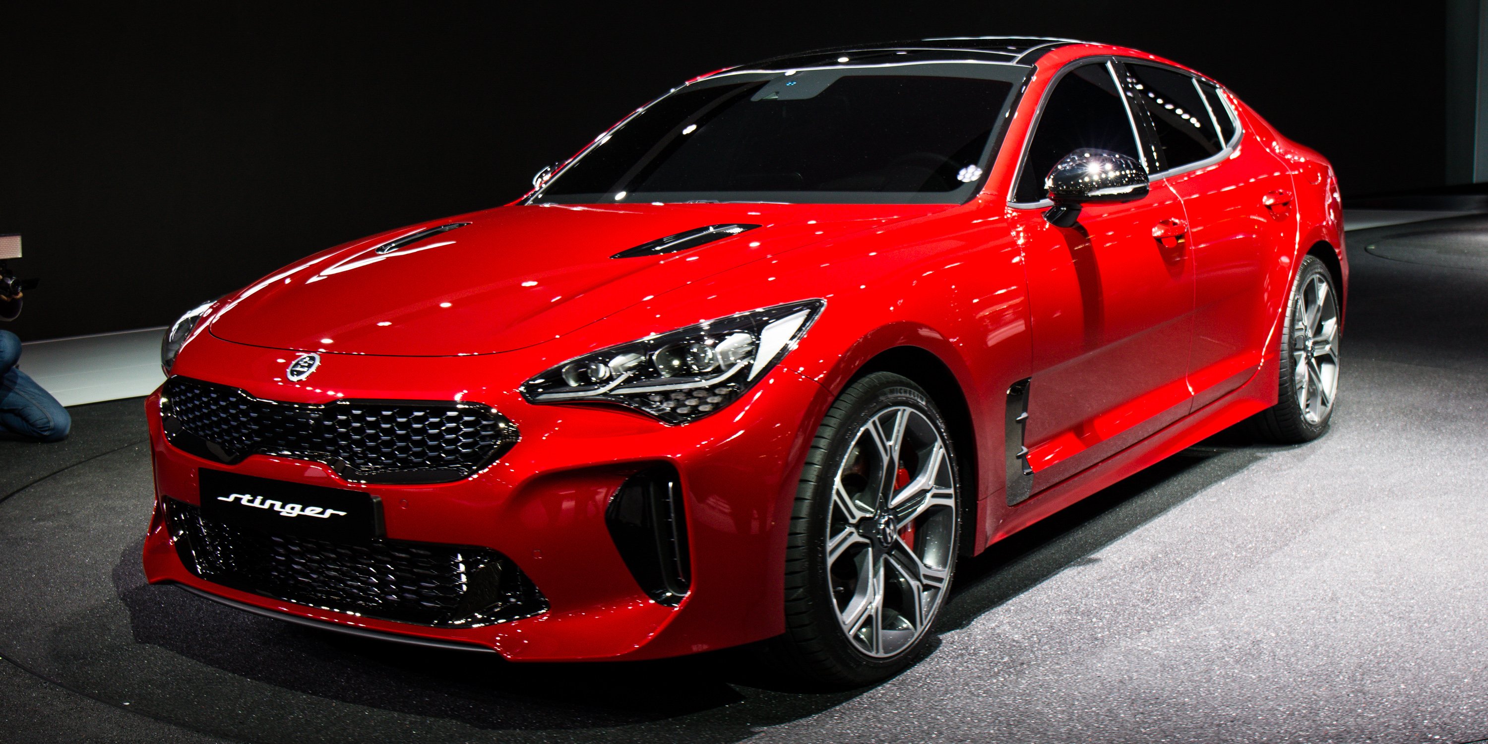 Kia Stinger E 2017 Seoul motor show 11