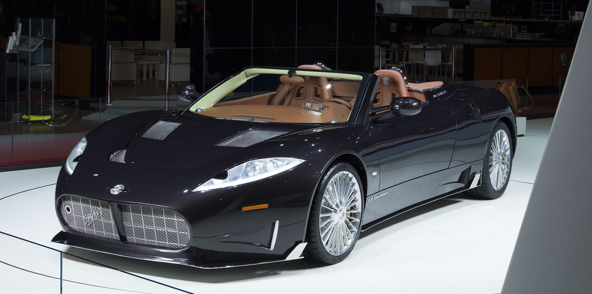 spyker c8 preliator spyder front