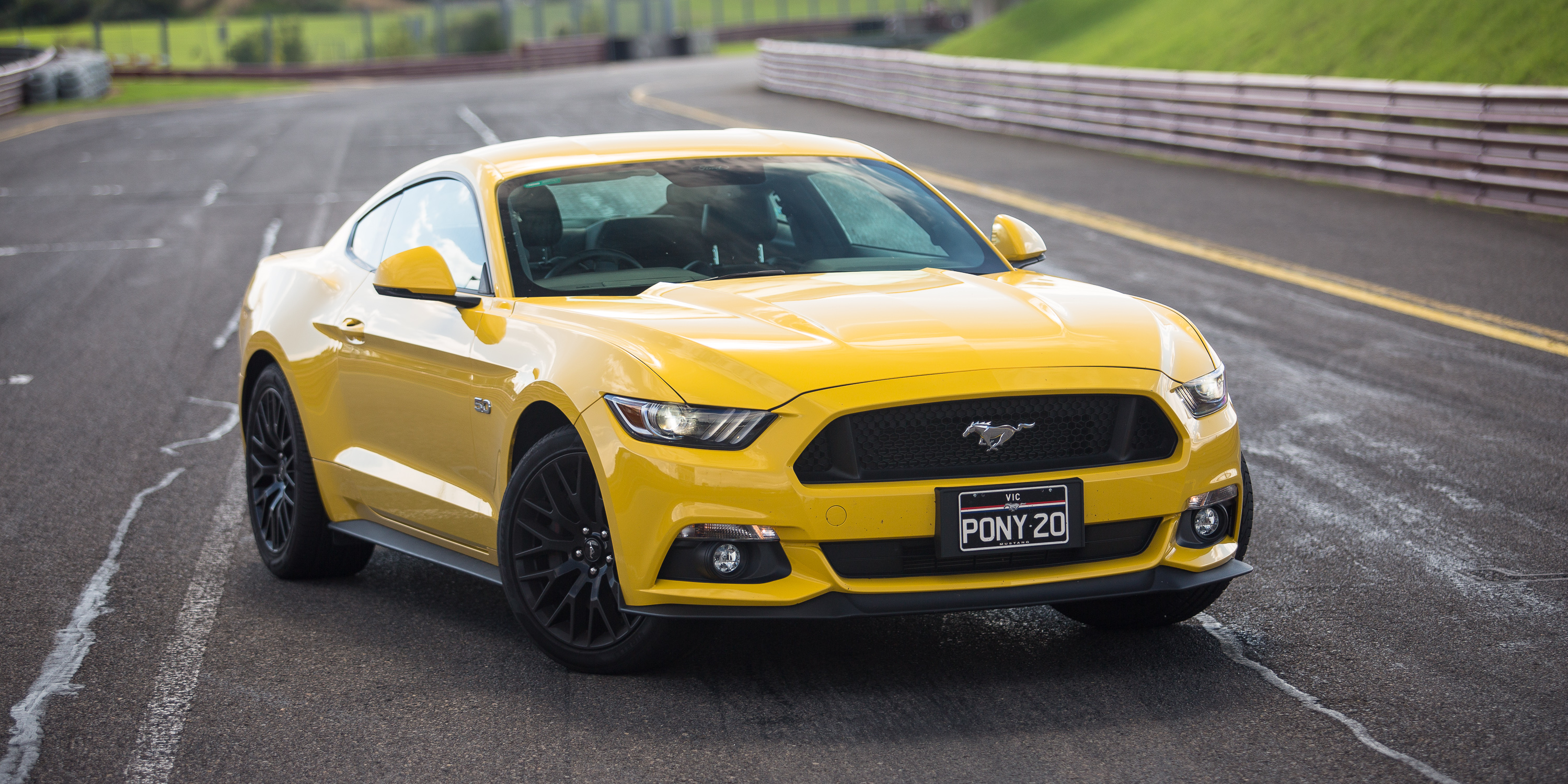 2017 Ford Mustang GT Fastback review: Longterm report four – the track day  Photos