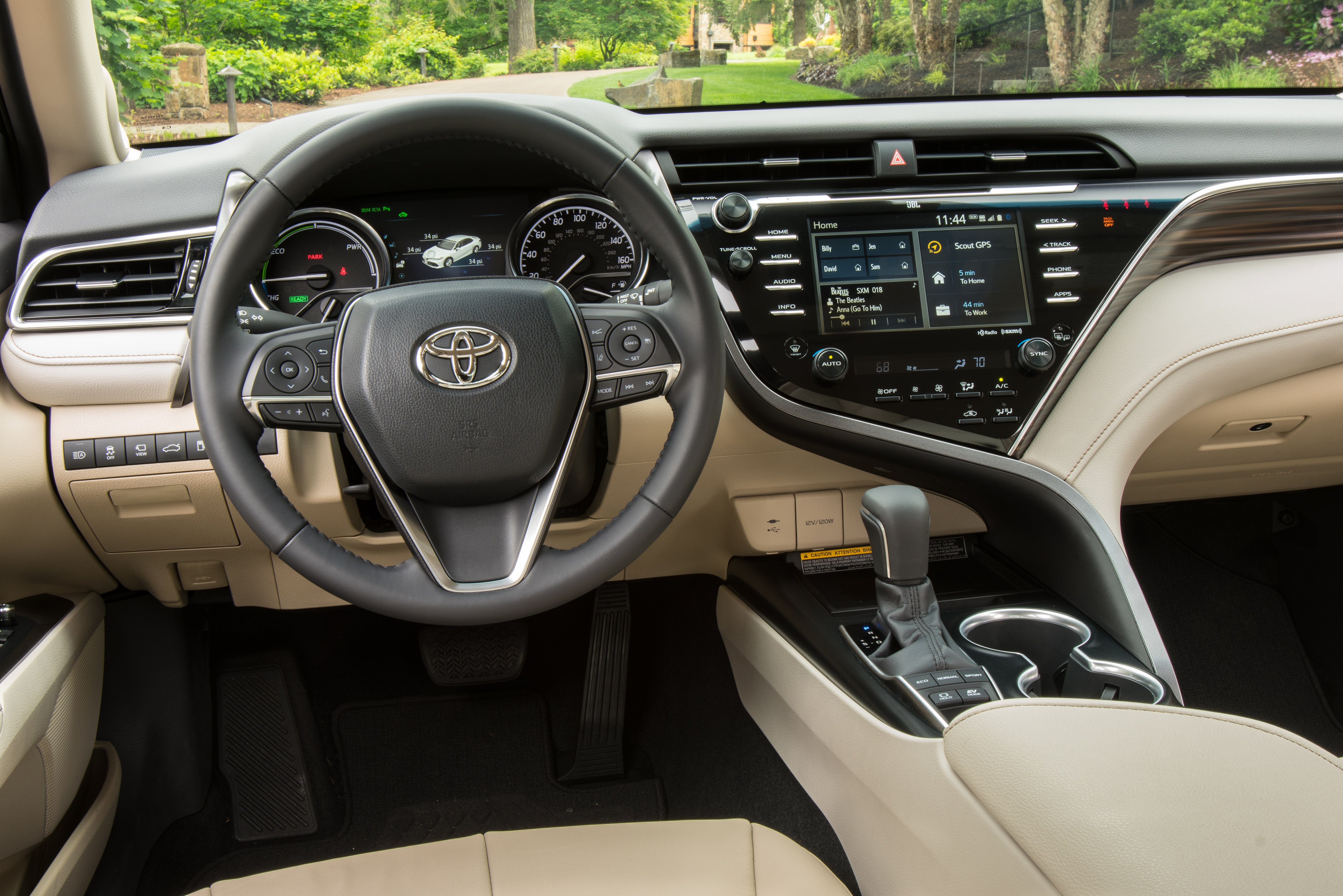 2018 Toyota Camry Hybrid review | CarAdvice
