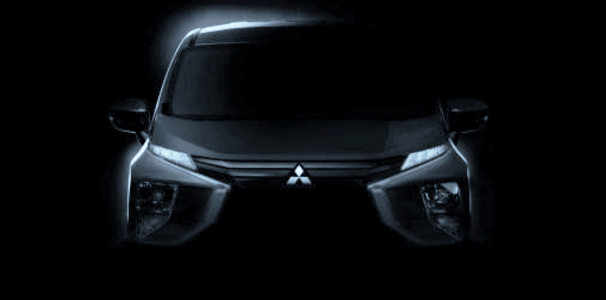 2018 Mitsubishi Expander people mover teased photos 