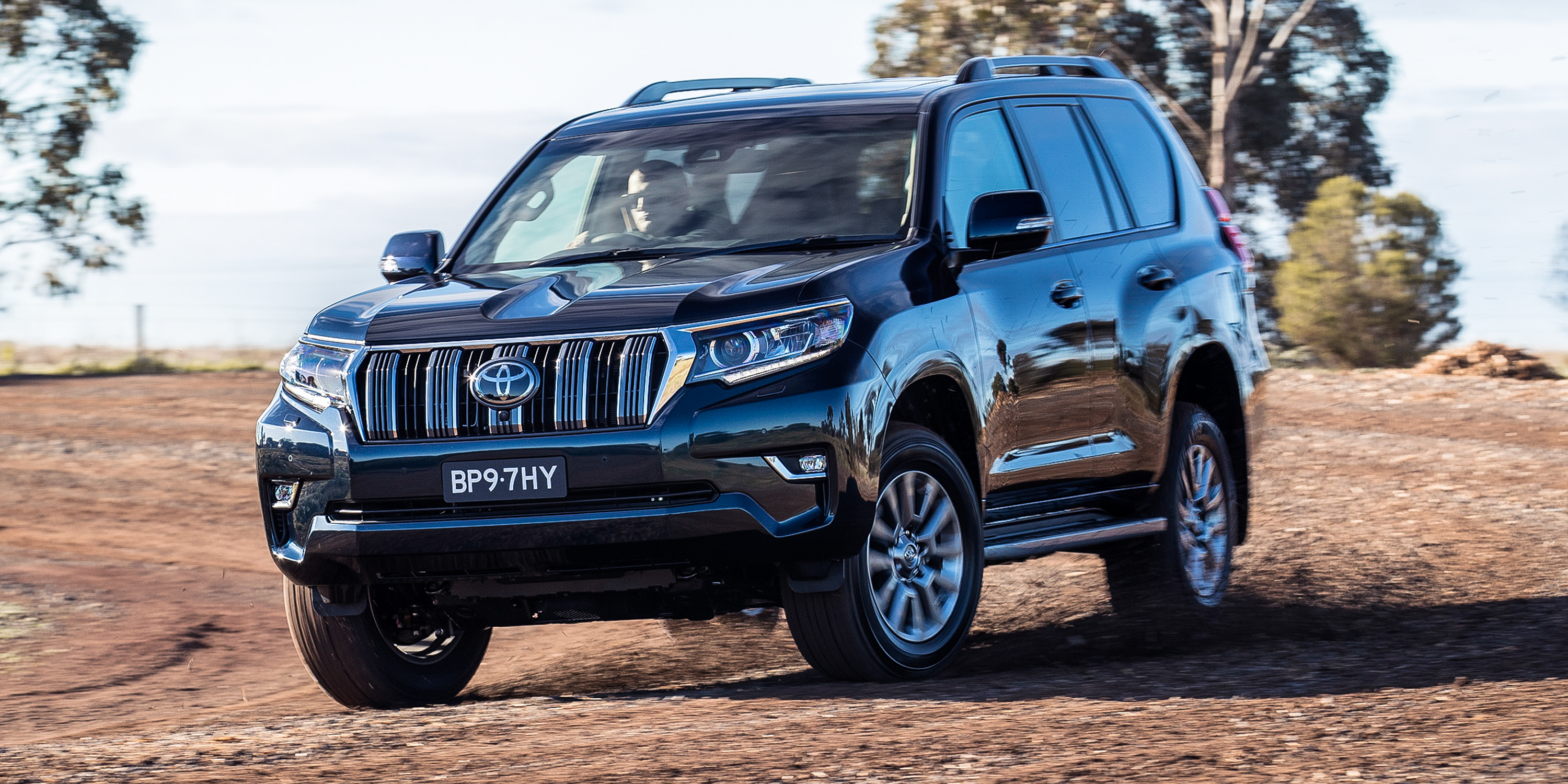 2018 Toyota Landcruiser Prado revealed: Here in November without V6 ...