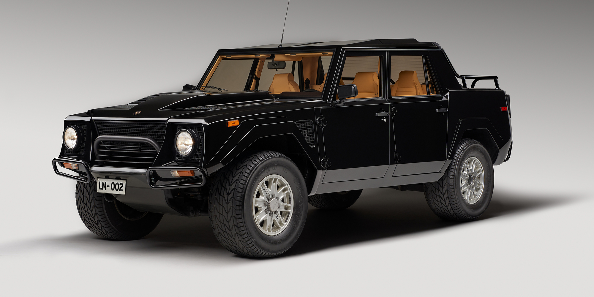 Lamborghini LM002: The bull's first SUV revisited as Urus ...