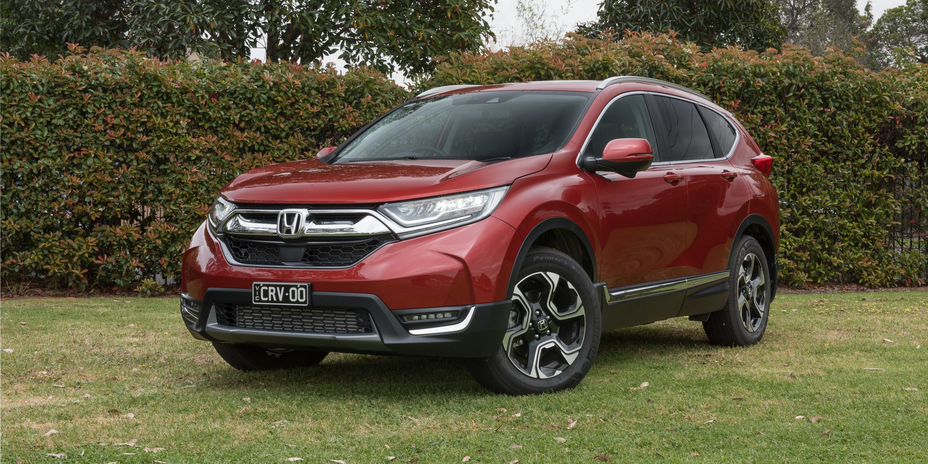 2018 Honda CR-V v Nissan X-Trail comparison - Photos (1 of 39)