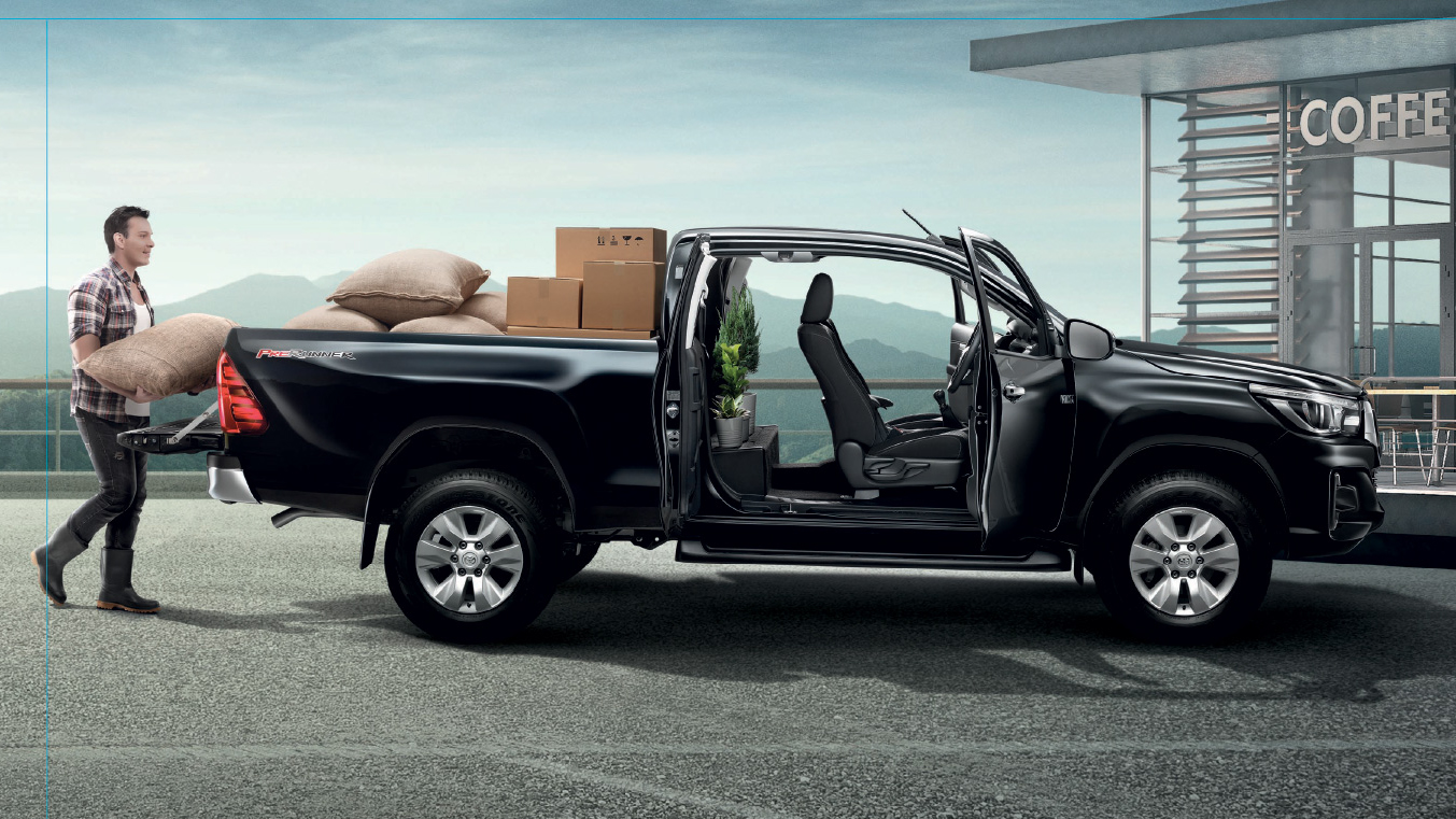 2018 Toyota HiLux gets a beastly make over - Photos 2018 Toyota HiLux gets a beastly make over - Photos