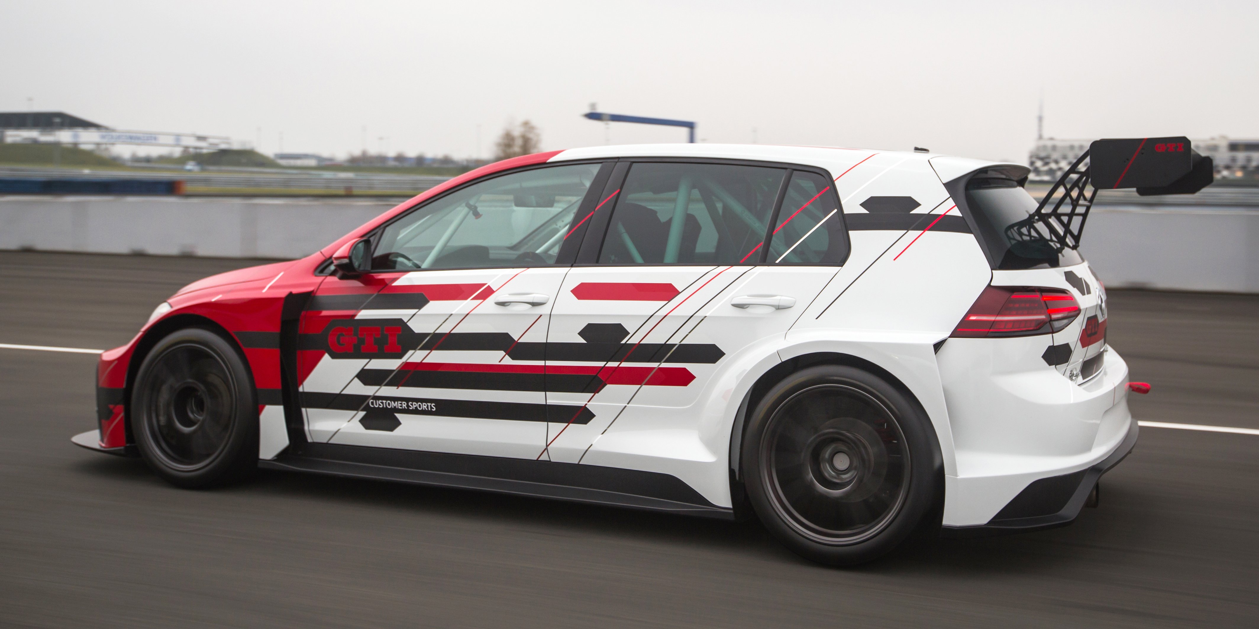 Volkswagen Golf GTI TCR refreshed - Photos