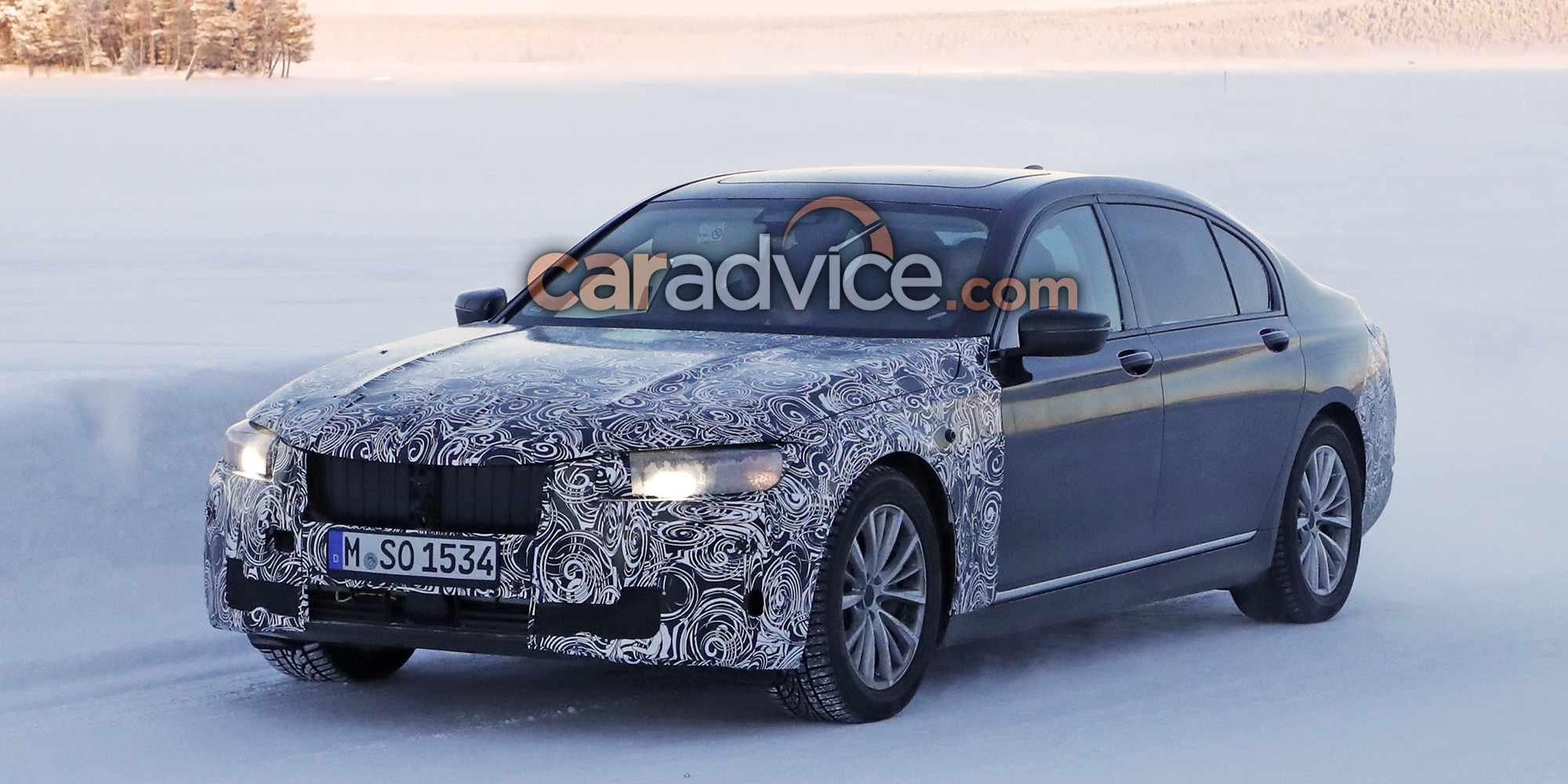 2019 BMW 7 Series \u002639;LCI\u002639; spied  Photos 1 of 13