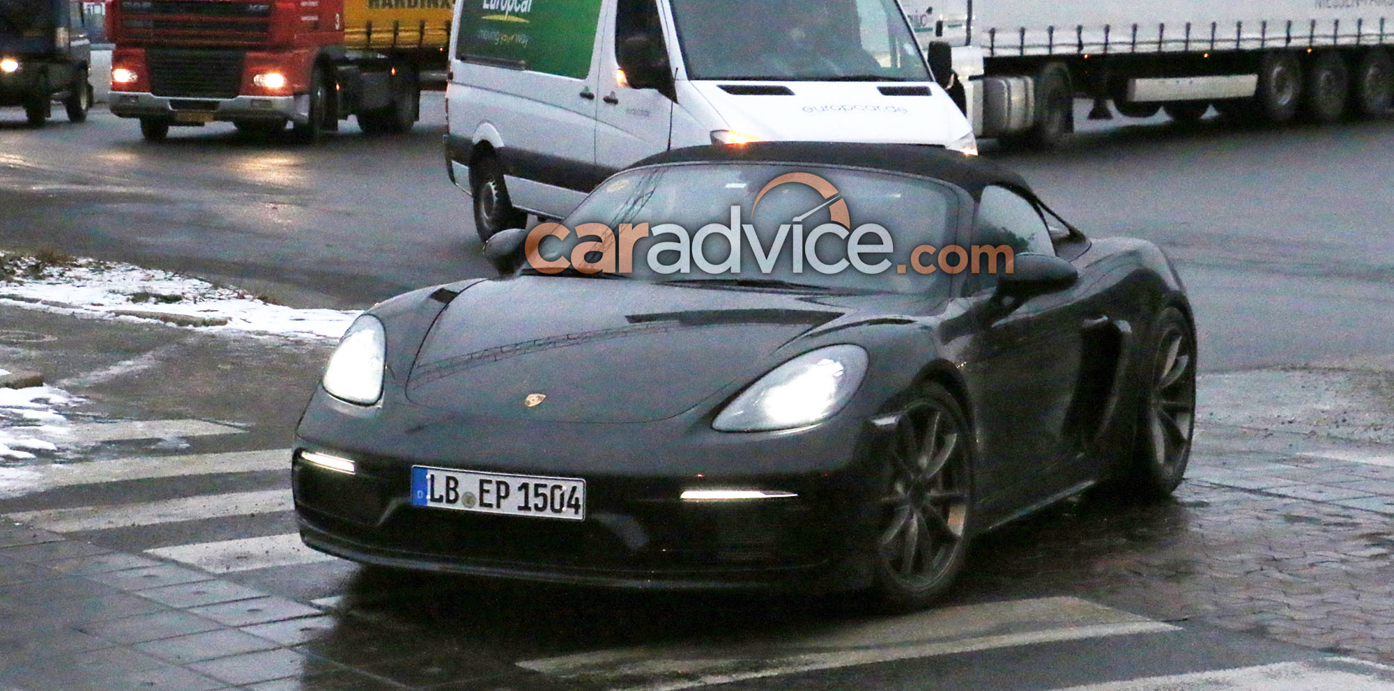 porsche 718 boxster spyder spy 1 front