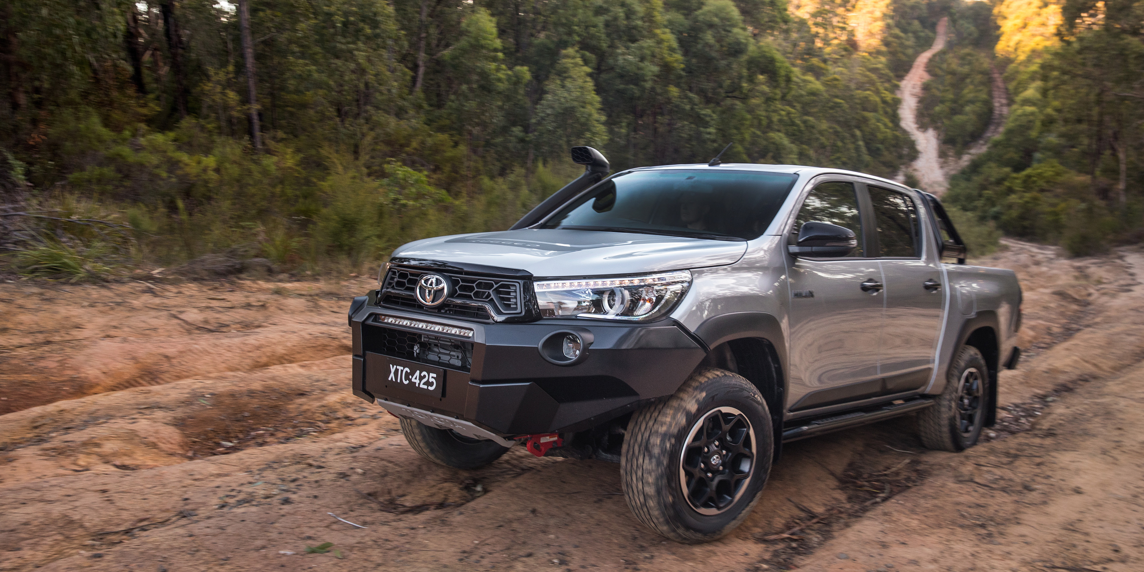 2018 Toyota HiLux Rogue, Rugged and Rugged X pricing and specifications - photos ...4000 x 2000